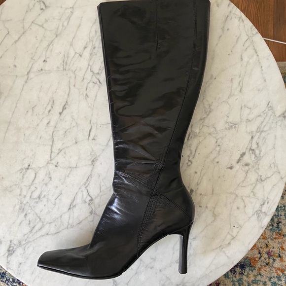 Size 8.5 Black Leather Square Toe Nine West Boots - Picture 2 of 14